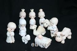 Vtg 1982 Precious Moments Miniatures Come Let Us Adore Him Nativity Porcelain