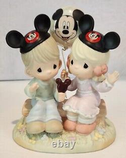 Walt Disney Precious Moments HAPPINESS IS BEST SHARED TOGETHER 4004156 Retired