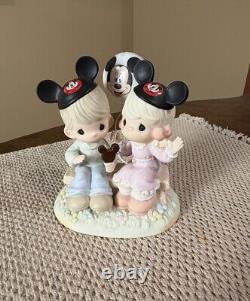 Walt Disney Precious Moments HAPPINESS IS BEST SHARED TOGETHER 4004156 Retired