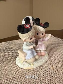 Walt Disney Precious Moments HAPPINESS IS BEST SHARED TOGETHER 4004156 Retired