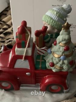 XMAS? Precious Moments? Christmas Is On Its Way 2017 NIB #181037