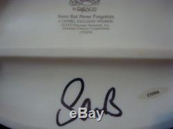Yd Precious Moments HAND SIGNED BY SAM Couple At Grave-Gone But Not Forgotten